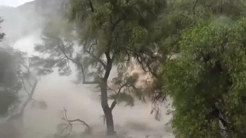 Extienden cierres temporales de complejos turísticos en la Huasteca de SLP por fuertes lluvias