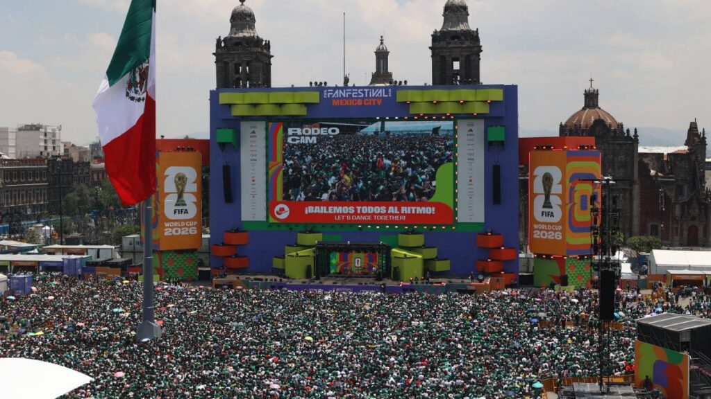 FIFA Fan Fest en el Zócalo de la CDMX