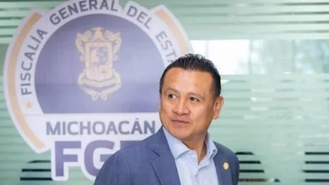 Fiscal de Michoacán solicita licencia al cargo; buscará candidatura de Morena a la gubernatura