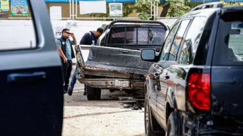 Fuerte video: sujeto arrolla a mujer tras percance vial en Tehuacán, Puebla