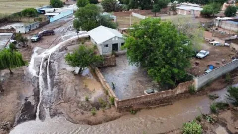 Fuertes lluvias golpean Durango; reportan un muerto y daños en varios municipios