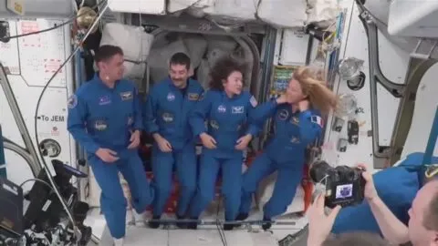 Astronautas de la Estación Espacial reciben alerta por fuga de aire, recibieron advertencia de la NASA: video
