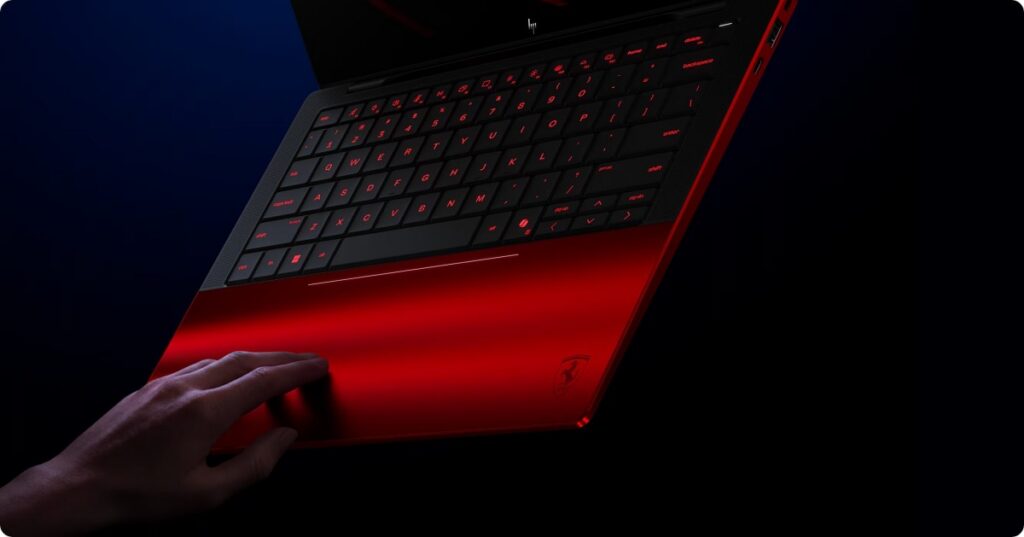 La laptop de HP y Ferrari tiene el clásico rojo de la escudería