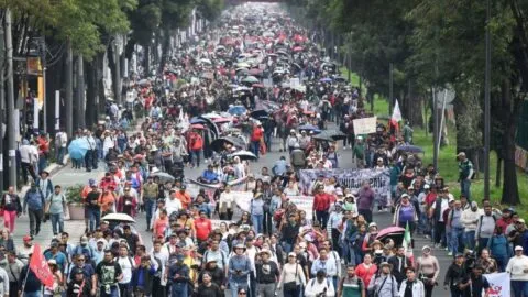CNTE mantiene protestas y bloqueos en varios estados del país, mientras esperan respuestas