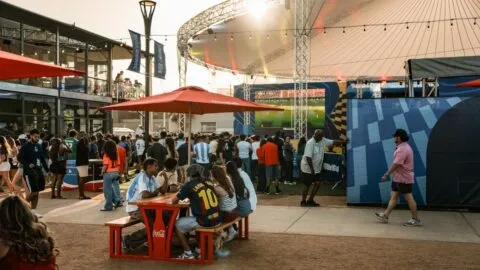 Tiroteo en fan zone del Mundial 2026 deja un muerto y un herido en California, EE. UU.
