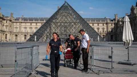 Ola de calor en Francia deja mil muertes más de lo habitual; superan los 40 grados