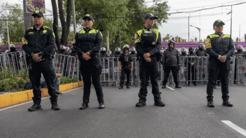Policías auxiliares podrán aplicar multas de tránsito en CDMX durante el Mundial; así puedes identificarlos