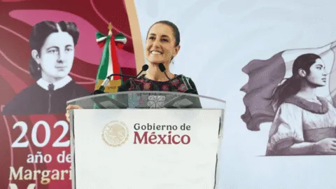 Sheinbaum defiende a AMLO y rechaza deslindarse de su gobierno: "se quedó en el corazón del pueblo de México"