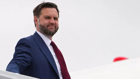 JD Vance mantiene opción militar en México; pide cooperación