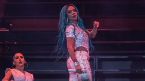 Karol G viene al MetLife de Nueva York y al SoFi de Los Ángeles: cómo conseguir entradas para 'Viajando Por El Mundo TropiTour'