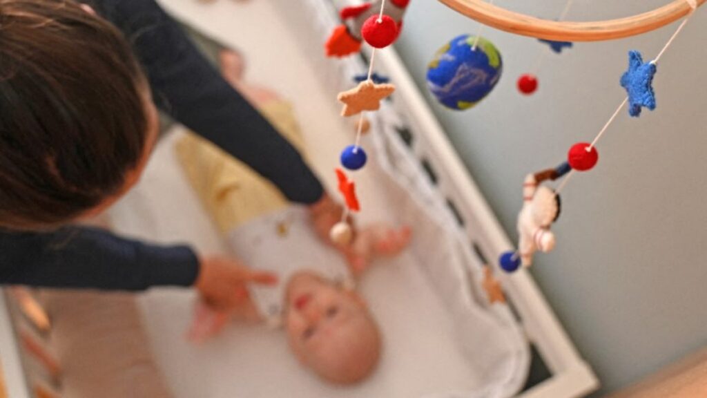 La licencia de maternidad en Estados Unidos no es federalmente pagada en todos los casos, pero existen programas con beneficios estatales