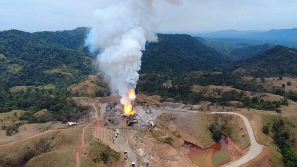 mas-de-100-dias-de-incendio-en-el-pozo-krem-1-mantiene-en-crisis-a-miles-de-habitantes-en-veracruz