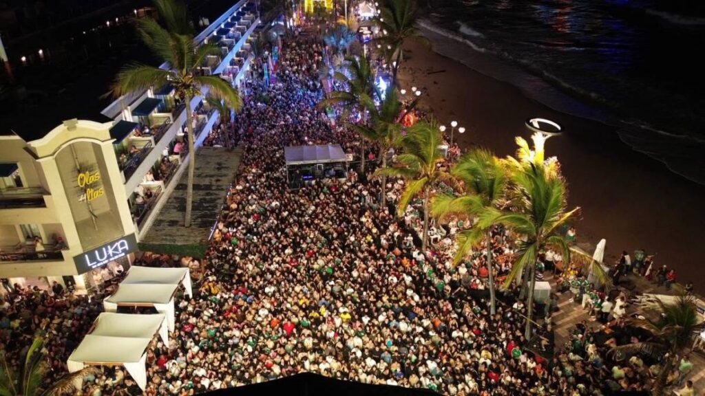 Más de 16 mil personas asisten a “Mazatlán, La Fiesta del Futbol” en Olas Altas