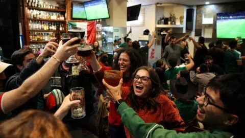 Los 5 mejores bares mexicanos para ver deportes en Los Ángeles