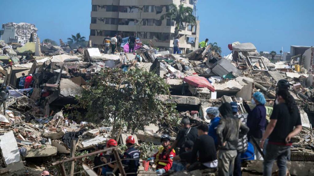 Sismos en Venezuela dejan casi mil 500 muertos y 189 edificios colapsados; se agota el tiempo para hallar sobrevivientes