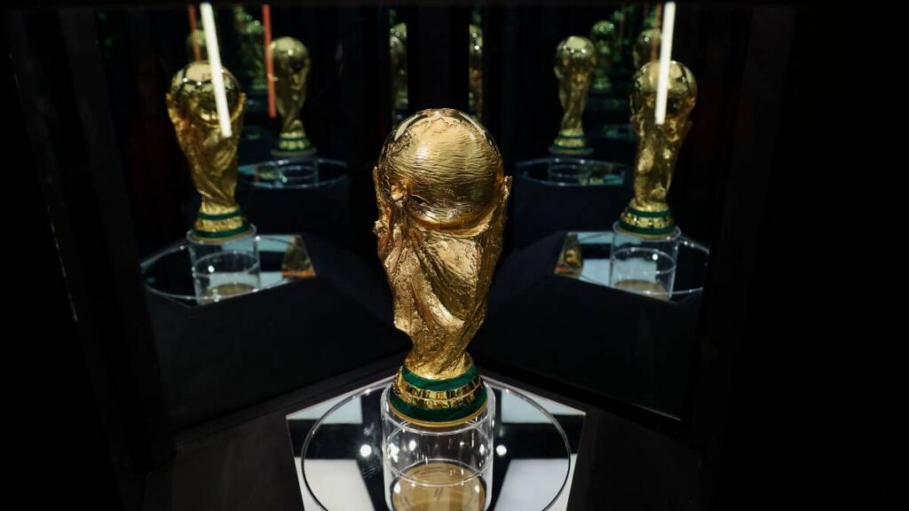 Mundial arranca con sorpresas y polémica en Estados Unidos.