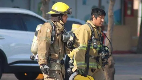 Niegan servicio en un OXXO a bomberos de Hermosillo por llegar sudados y sucios
