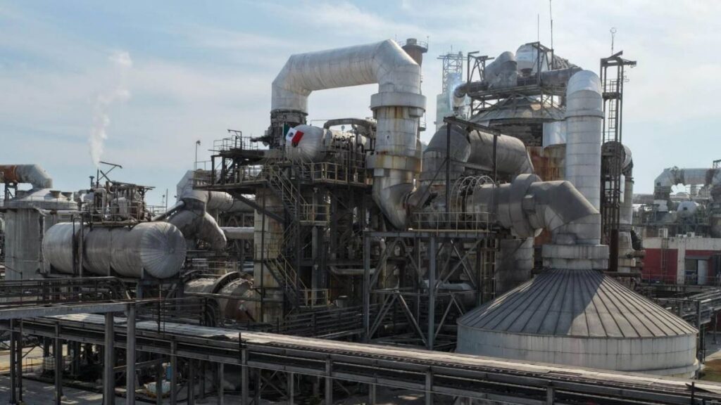 Producción local de amoníaco en Topolobampo podría reducir dependencia de fertilizantes importados en Sinaloa