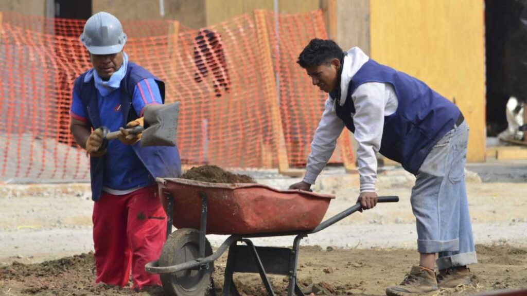 66% de mexicanos continúan e pobreza laboral