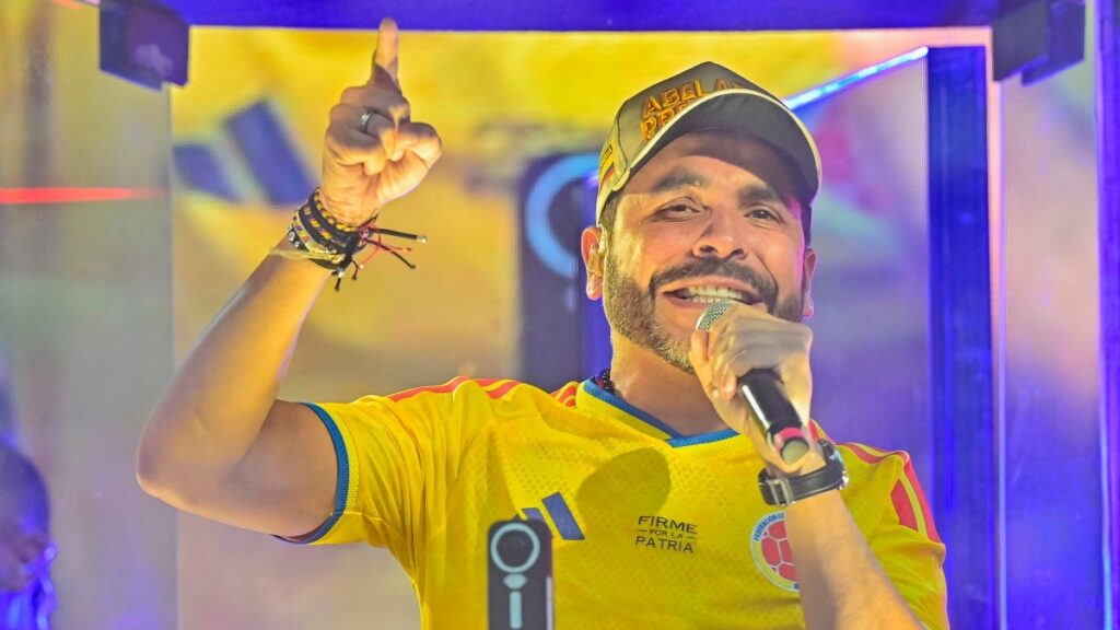 Por su doble nacionalidad, piden inhabilitar al candidato colombiano Abelardo de la Espriella