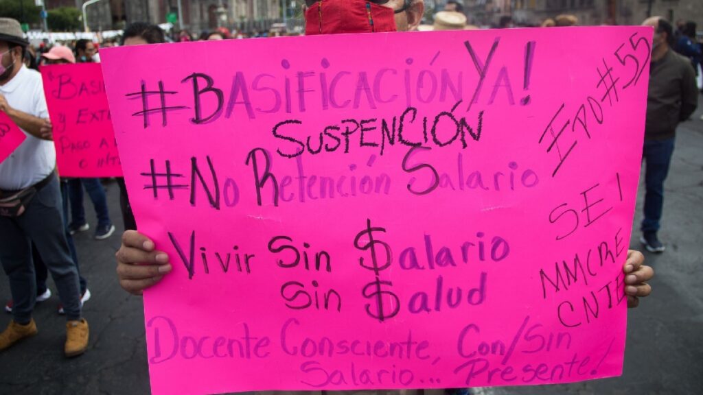 CNTE marcharon para exigir la liberaión de 19 estudiantes. Foto: Cuartoscuro