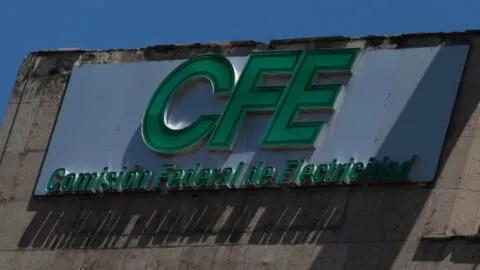CFE anuncia ajustes a pensiones de jubilados de confianza