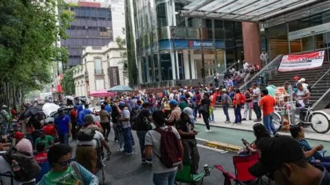 CNTE encabeza las movilizaciones en CDMX este 19 de junio