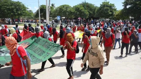 Estudiantes campesinos encabezan las movilizaciones en CDMX este 29 de junio