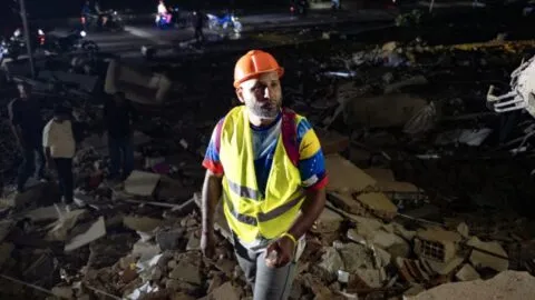 Réplica de magnitud 4.4 sacude La Guaira; continúan las labores de rescate en Venezuela