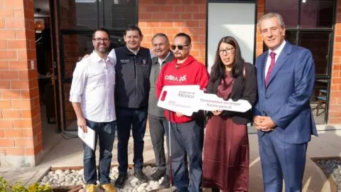 Armenta y Chedraui entregan beneficios del Programa de Vivienda para el Bienestar en Puebla
