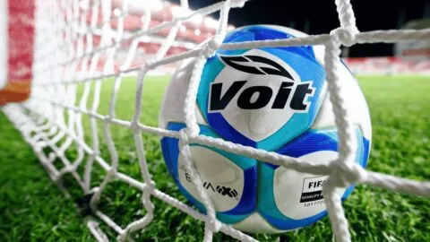 Regidor poblano grita gol en plena sesión virtual y le llueven criticas