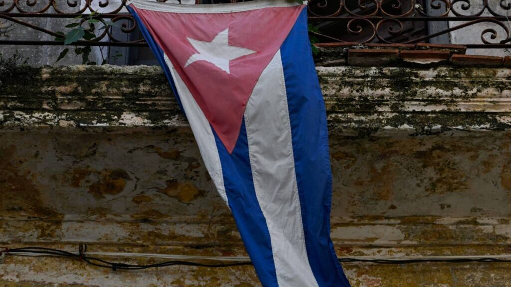 Cuba enfrenta presión de Estados Unidos.