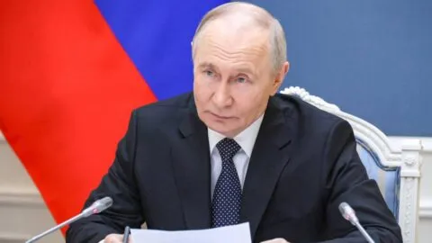 Putin llama a Cuba “país amigo”; afirma que sostiene contacto con EE. UU. respecto a la isla