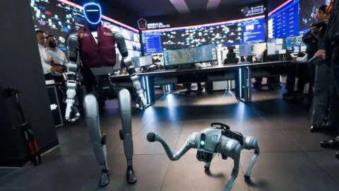 Ceci y K5, los nuevos robots policías que patrullarán el Edomex