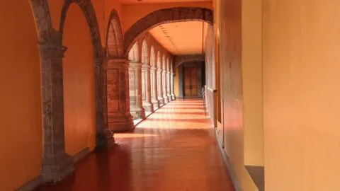 Colegio de San Ildefonso cierra sus puertas hasta nuevo aviso
