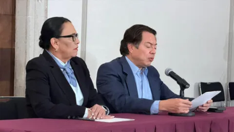 CNTE llega a quinta mesa con SEGOB; Gobierno espera fin del plantón