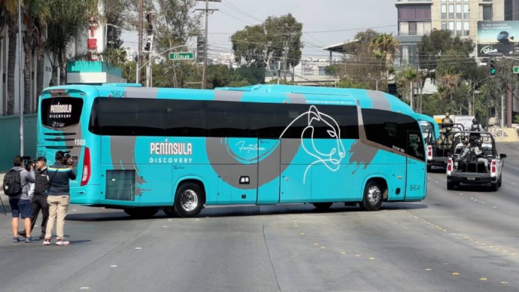 Selección de Irán deja Tijuana con rumbo a Seattle.