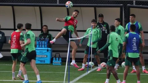 México busca una victoria clave en el futbol ante Corea del Sur