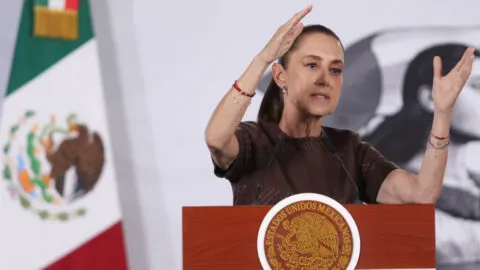 Sheinbaum reacciona a reporte de LA Times sobre Durazo y Villarreal: "¿Cuál es el interés de quitar la visa y hacerlo público?"