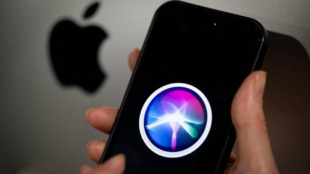 Siri AI llegará en otoño al iPhone