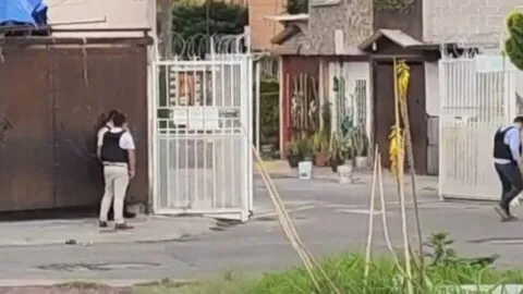 Tras 30 horas, rehenes salen con vida de vivienda en Los Héroes Tecámac; agresor fue capturado