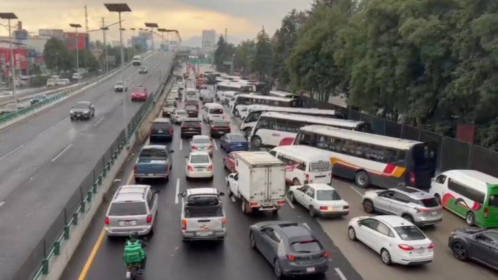 Bloqueo en Naucalpan.