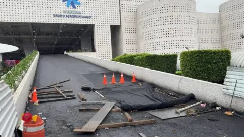A horas del arranque del Mundial, socavón en AICM sigue sin repararse