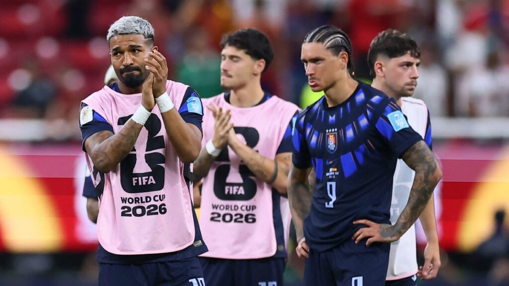 España hace el trabajo y Uruguay queda eliminado del Mundial