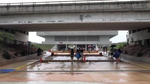 Turistas regresan a Chichén Itzá