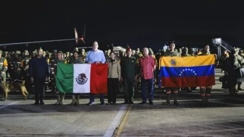 SRE repatriará a 26 mexicanos desde Venezuela en vuelos de la Fuerza Aérea