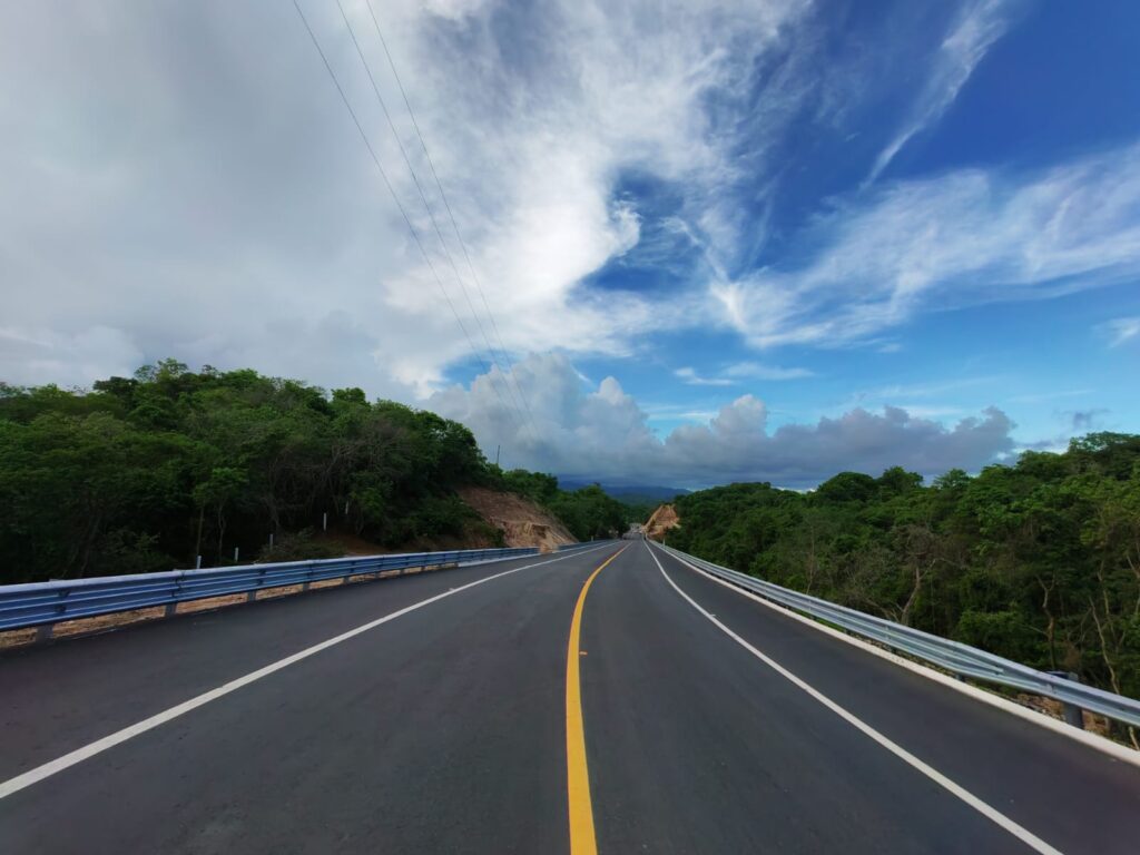 Carretera Salina Cruz-Zihuatanejo