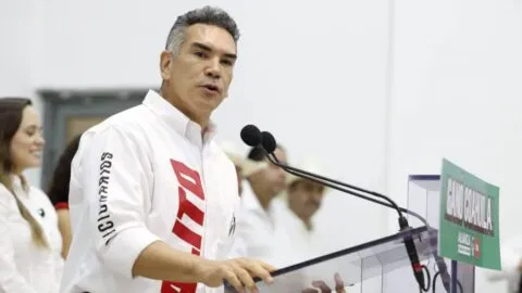 INE ordena a “Alito” Moreno retirar publicaciones donde llama "narcopartido" a Morena; el PRI acusa censura
