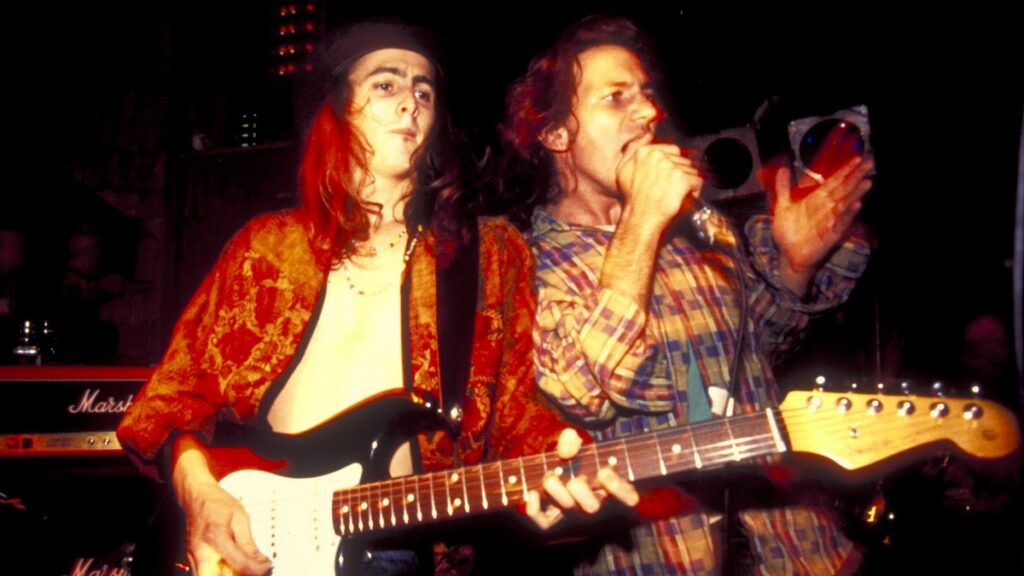 Antes de llenar estadios: Pearl Jam recuerda su primera gira oficial en 1991