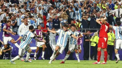 Argentina derrota a Suiza en tiempos extra y se cita con Inglaterra en semifinales
